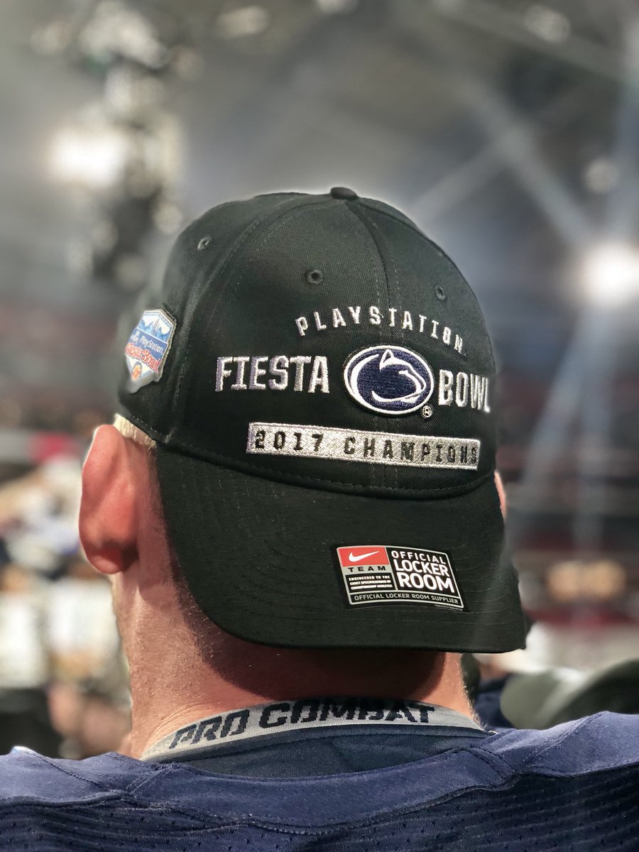 Fiesta_Bowl's tweet photo. #WeAre @PlayStation #FiestaBowl Champions https://t.co/j0y32eb28u
