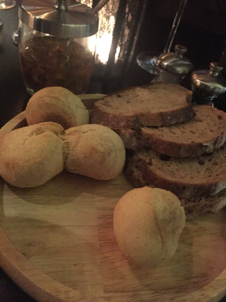 Craig_Davies_92's tweet photo. Great first night in Edinburgh at @GauchoEdinburgh ! Bring on the new year! #streetparty #scotland #beyondcold https://t.co/PcjgvfKsAf