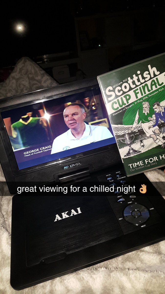 MikeyStewart10's tweet image. Wide awake and sober, would be rude not too 🔥💚 #TimeForHeros