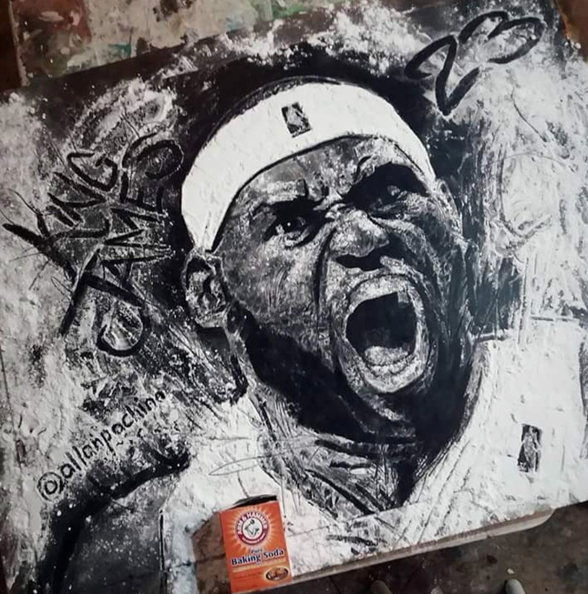 liquidpencil's tweet photo. Happy Birthday @KingJames  Baking Soda Art. https://t.co/p8wWPNuoB5