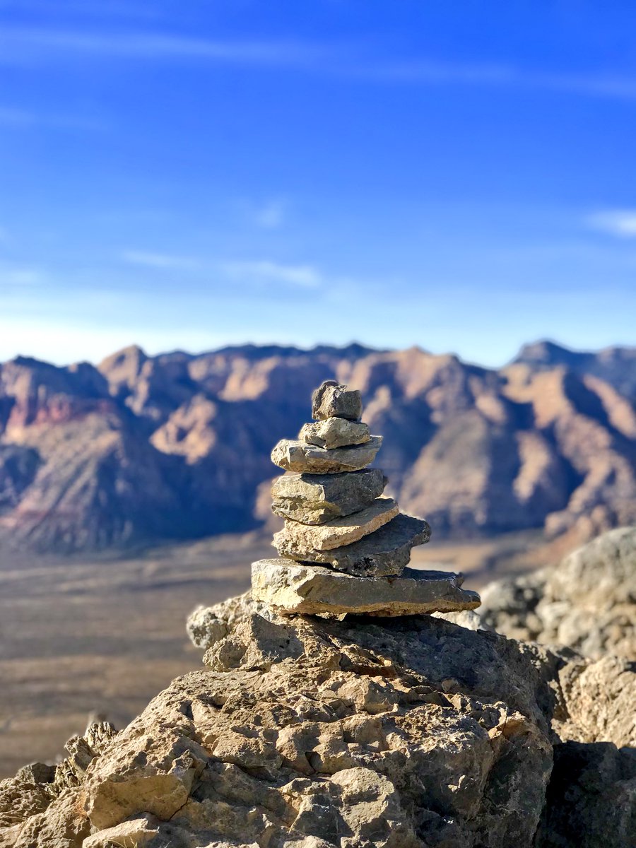 cbeckwith03's tweet photo. Today these 8 hikers conquered #TurtleheadPeak @RedRockCynLV
“Climb Mountains not so the world can see you, but so you can see the world.”
#optoutside #optoutdoors #choosemountains #RedRockCanyon #hiking #Love2Hike #hikingaddict #hikingadventures #nature #natureaddict #climb https://t.co/6DhLb3P9E1