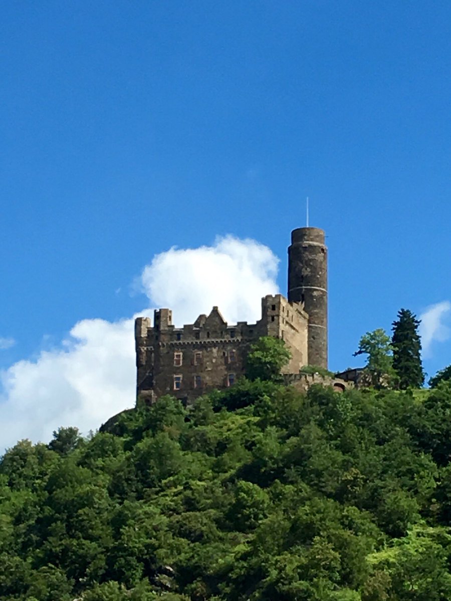 GoLiveItTravel's tweet photo. Really enjoyed the Rhine River cruise on @VikingRiver. Some of the castles you'll see. #travel #vacation #useanagent https://t.co/eNC70WiTns