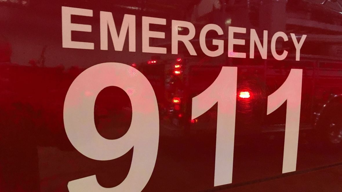 CBCNews's tweet photo. Top 10 silliest 911 calls to the RCMP in 2017 https://t.co/NHnASSmPL2 https://t.co/aUeUQAnu5U