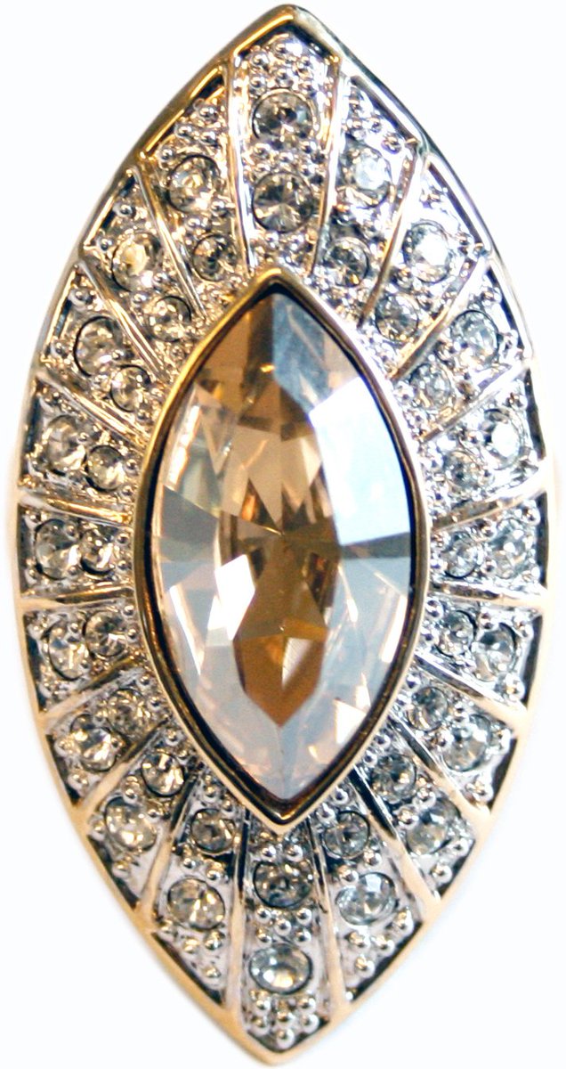 Gold Plated Edwardian Style Ring
Shop now:
ow.ly/IrZe30aADb4
#ring
#edwardianstyle
#goldplated
#austriancr;ystals
#gift