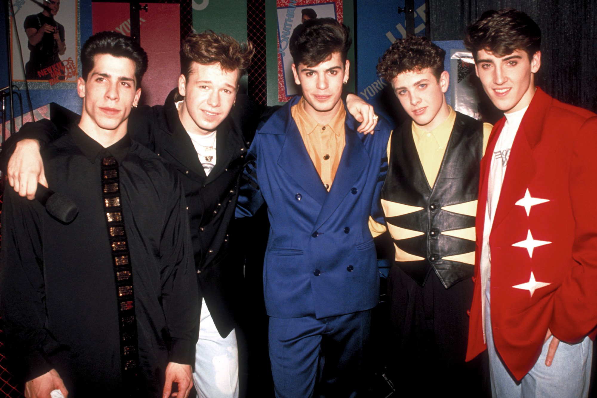 Happy Birthday to Joey McIntyre(second to right) who turns 45 today! 