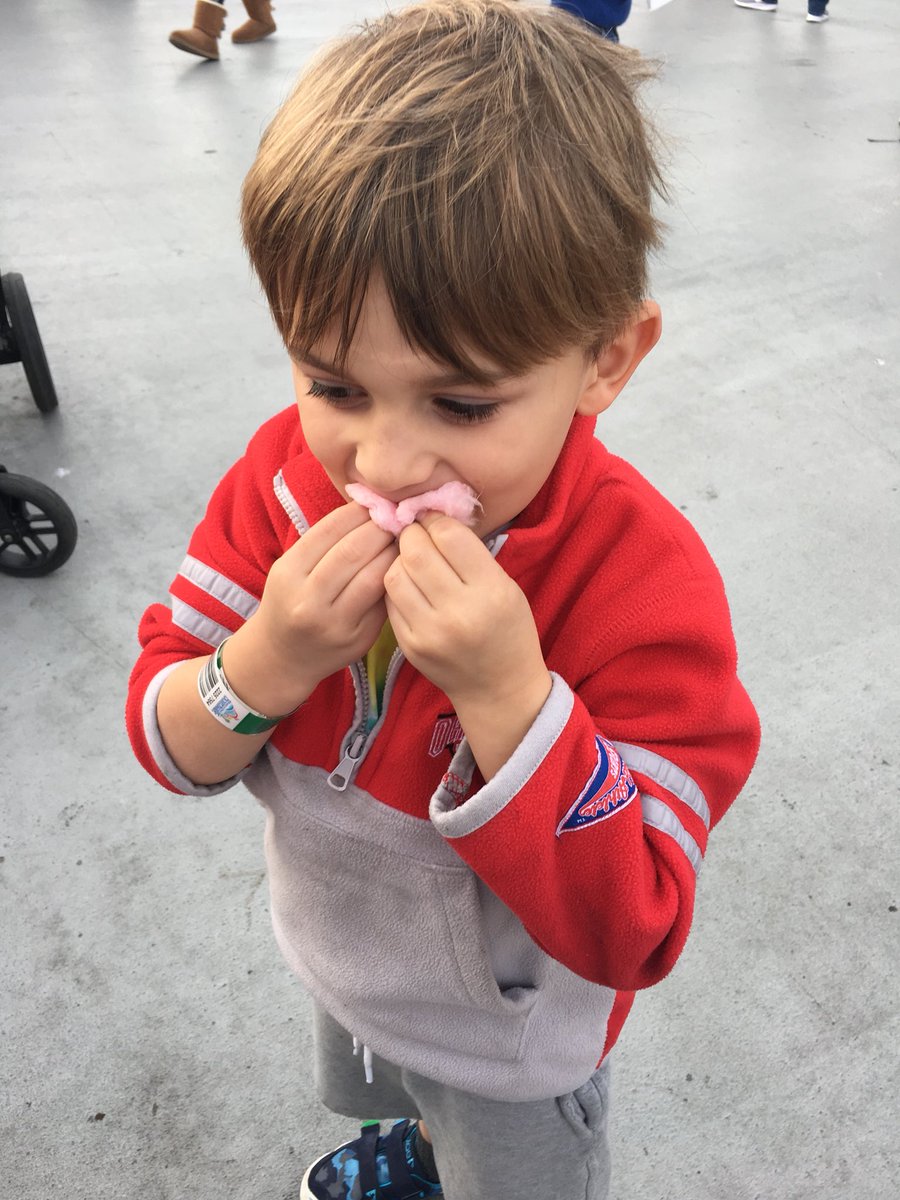 buckeyemon's tweet photo. Santa Cruz Boardwalk Fun! #winterbreak17 #californiavibes https://t.co/D5HbdE35nk