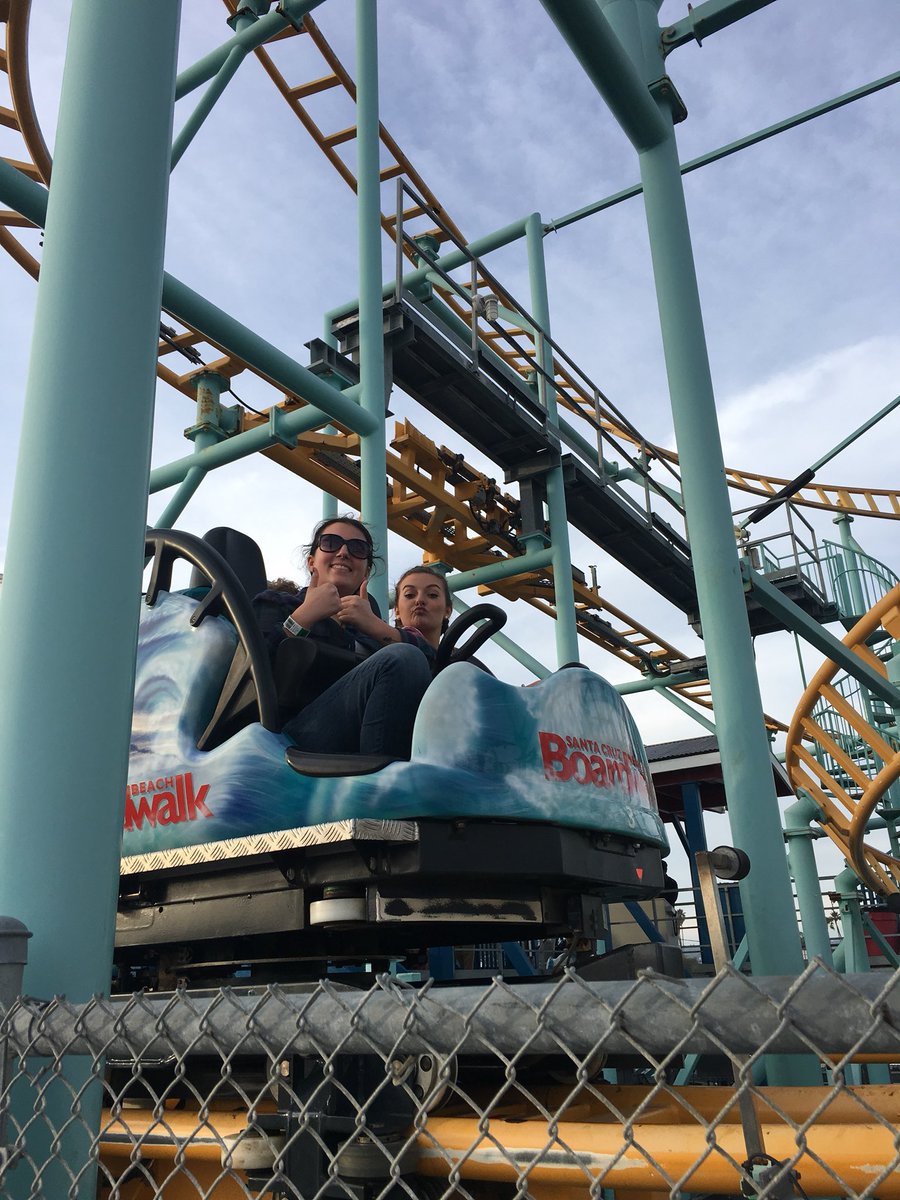 buckeyemon's tweet photo. Santa Cruz Boardwalk Fun! #winterbreak17 #californiavibes https://t.co/D5HbdE35nk