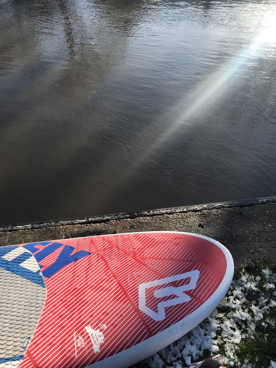 SupWhale's tweet photo. With flood warning issued for #RiverCam be SUPer careful as there are some gnarly currents!Know your environment, assess it carefully, get local knowledge & don’t paddle alone if in any doubt☝️ #Cambridge #SUP #coldwaterSUP #yearroundstoke #jointheSUPtribe #sharetheSUPstoke https://t.co/c64q8g1h60