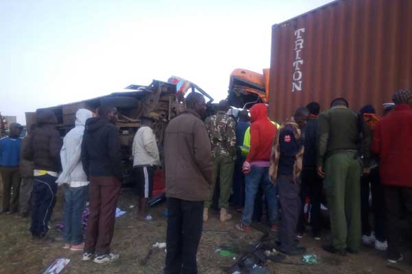 At least 27 dead, 17 hurt as Nairobi-bound bus collides with truck at Migaa near Salgaa, Rift Valley Traffic Enforcement Officer Zero Arome says. bit.ly/2lp5upI