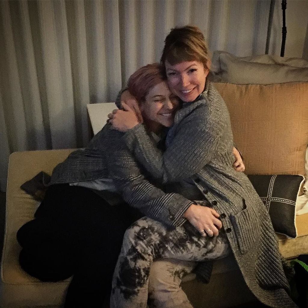 HappyHappyReno's tweet photo. I got to see all of the former #WreckingCrew on this trip ~ @robinflemingway @sissycatt @lindseybyrnes ~ Love my ladies! Y’all done grown up real nice. Thanks for driving out Linds 🙏🏻 https://t.co/G1jeSqYPbD https://t.co/SdXtKJQItr