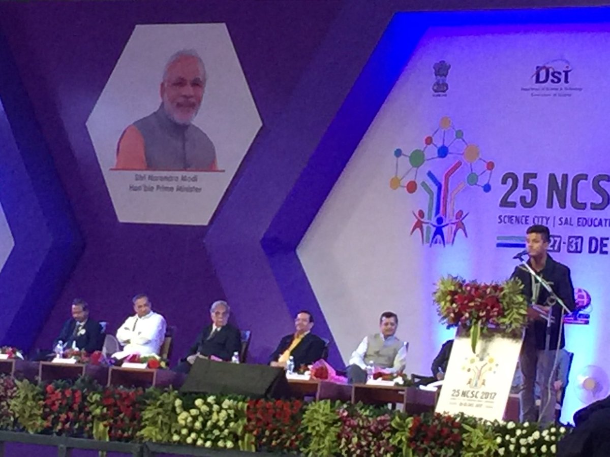 AdhvaryuKinjal's tweet photo. Child scientists from different regions share their experiences during valedictory function @25NCSC2017 #25NCSC2017 @megha2_shah @YagnangP @Dwivedi_D @narottamsahoo https://t.co/u8HeC8a2Dl