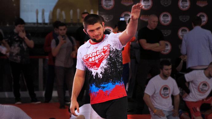 #Единоборства Отец Нурмагомедова: «Дальше – пояс #UFC»

news.sportbox.ru/Vidy_sporta/ed…