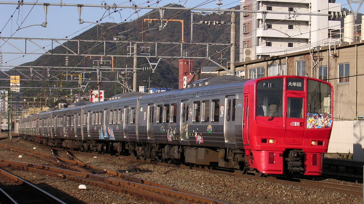 続いて、あまり写りは良くありませんが811系スペースワールド号をご