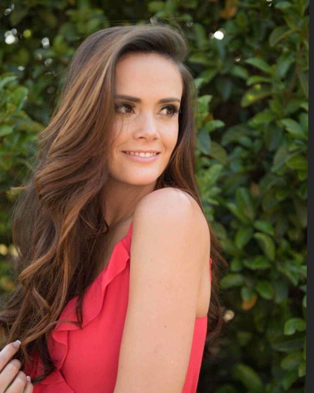 Looking back at 2017, I am incredibly grateful for a beautiful year! #success #love #happiness Ready for what 2018 has in store! 🤗👏🏻🙏🏻