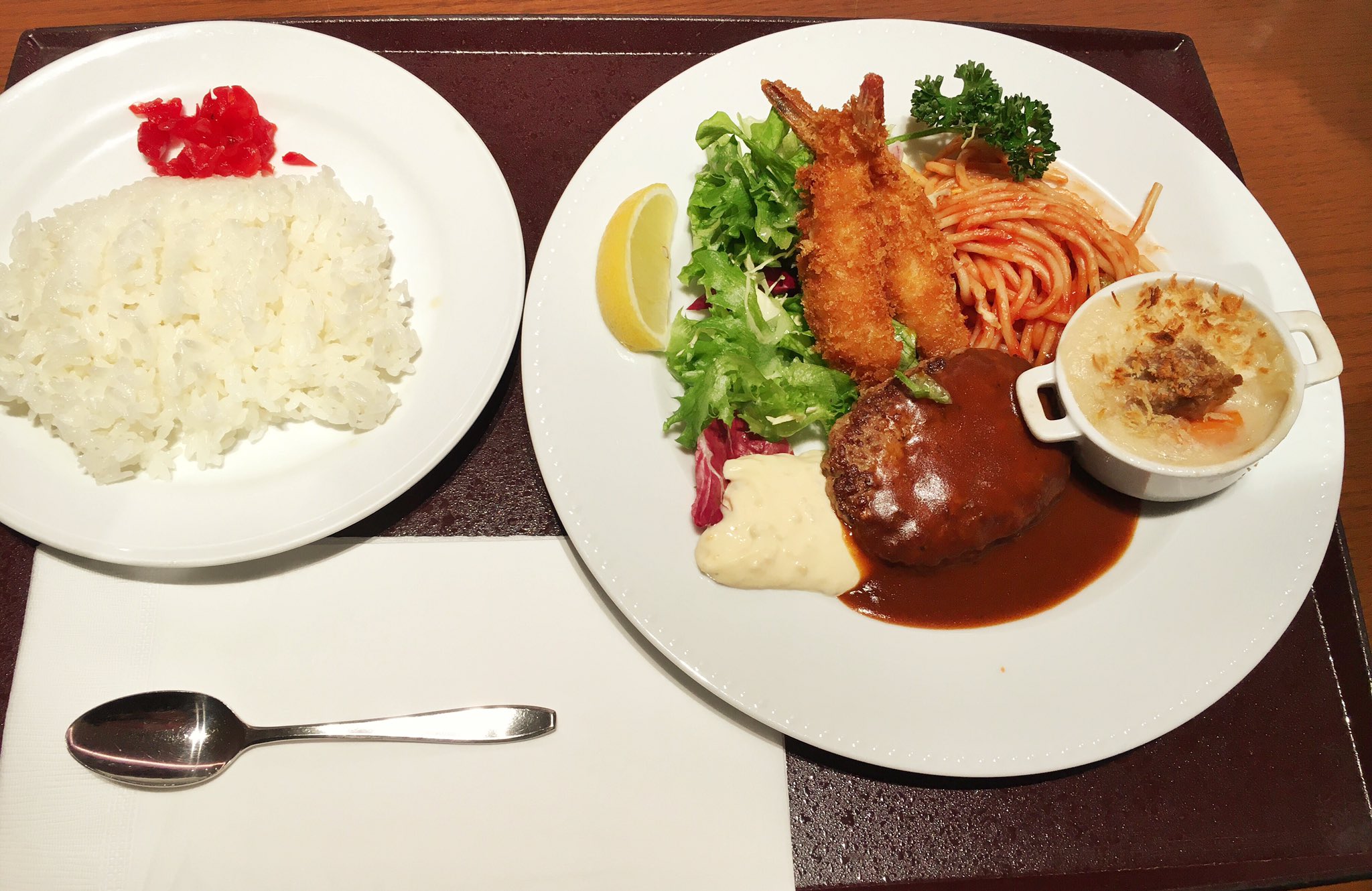 凪茅 阪急ランチ 昔懐かし阪急大食堂のメニューを再現してるみたいです 大人のお子様ランチだよね 大好きがいっぱい お腹もいっぱい ランチ お昼ごはん 大阪 梅田 阪急 阪急百貨店 Olごはん 宝塚ホテル 美味旬菜 洋食 T Co