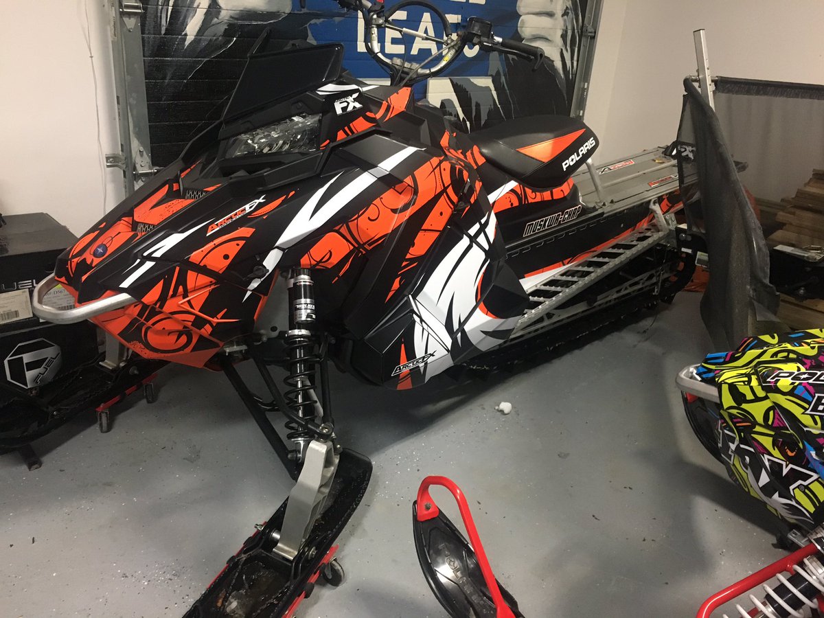 HarryMisponas's tweet photo. New wrap s on. Don't when I could riding tho, too cold. #polaris#axys#arcticFX https://t.co/gF1FhqHfe7