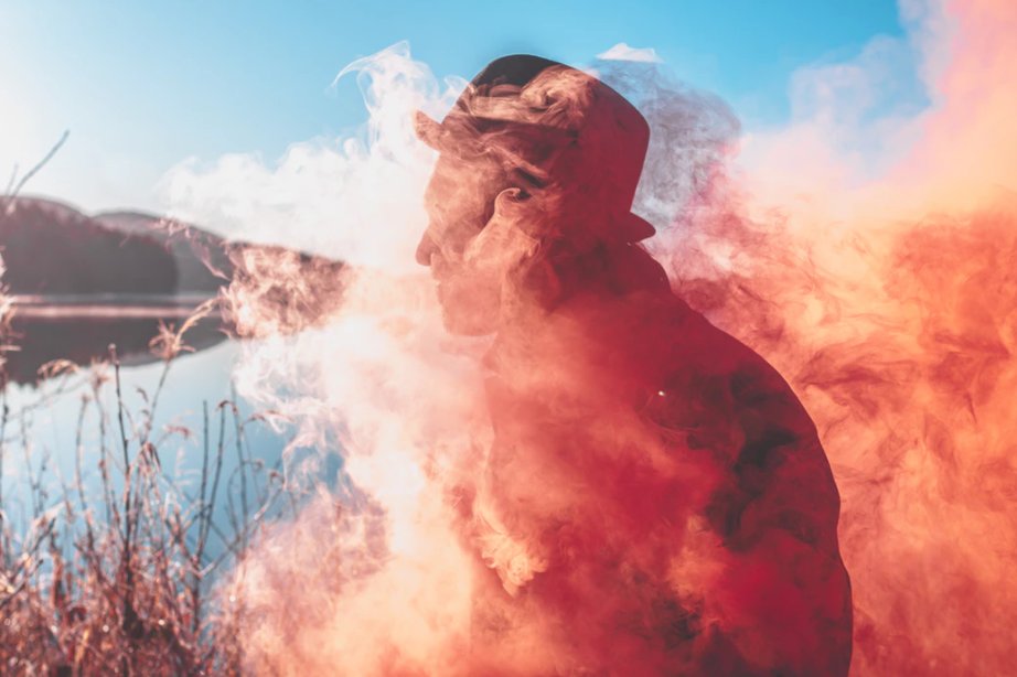 #HappyNewYearEve #vapers, we hope you have a good one! If your 2018 goal is to quit #smoking tobacco, we can help. With a range of fantastic #vape flavours, there's never been a safer or tastier way to improve your #health! It's time to join the migration!