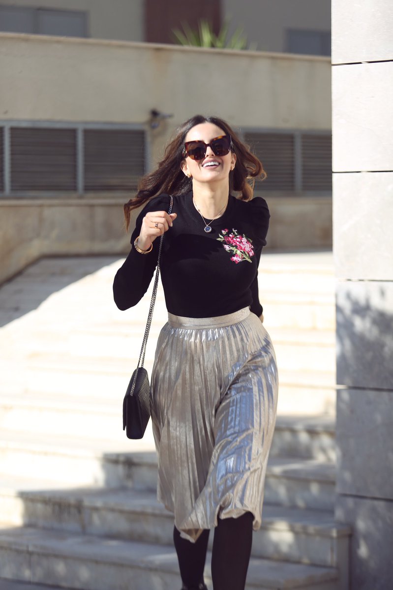 aljaziri_amira's tweet photo. Me walking into 2018 like๐คฉ #flame #2018 #walkinginto2018like https://t.co/xXXkm3XKOv