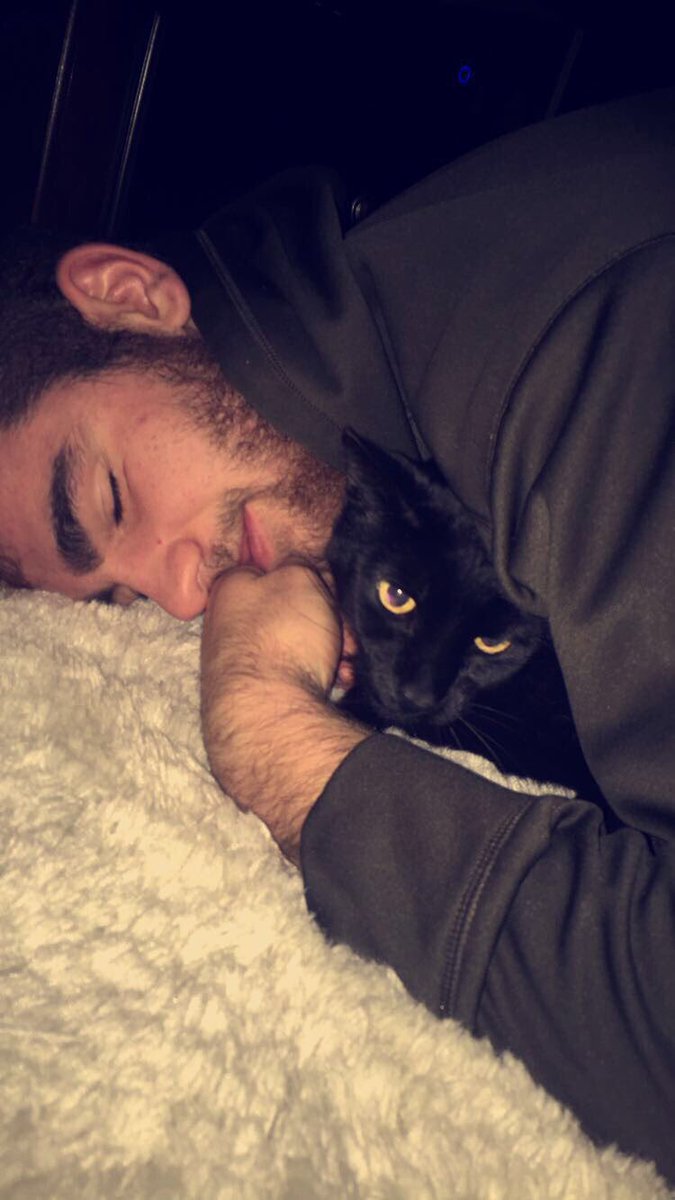 KaitlynConnell0's tweet photo. Happy 20th to the dude who never fails to make me smile, you’re the best, sometimes ❤️☺️🎁 https://t.co/qcJhvdZeLr