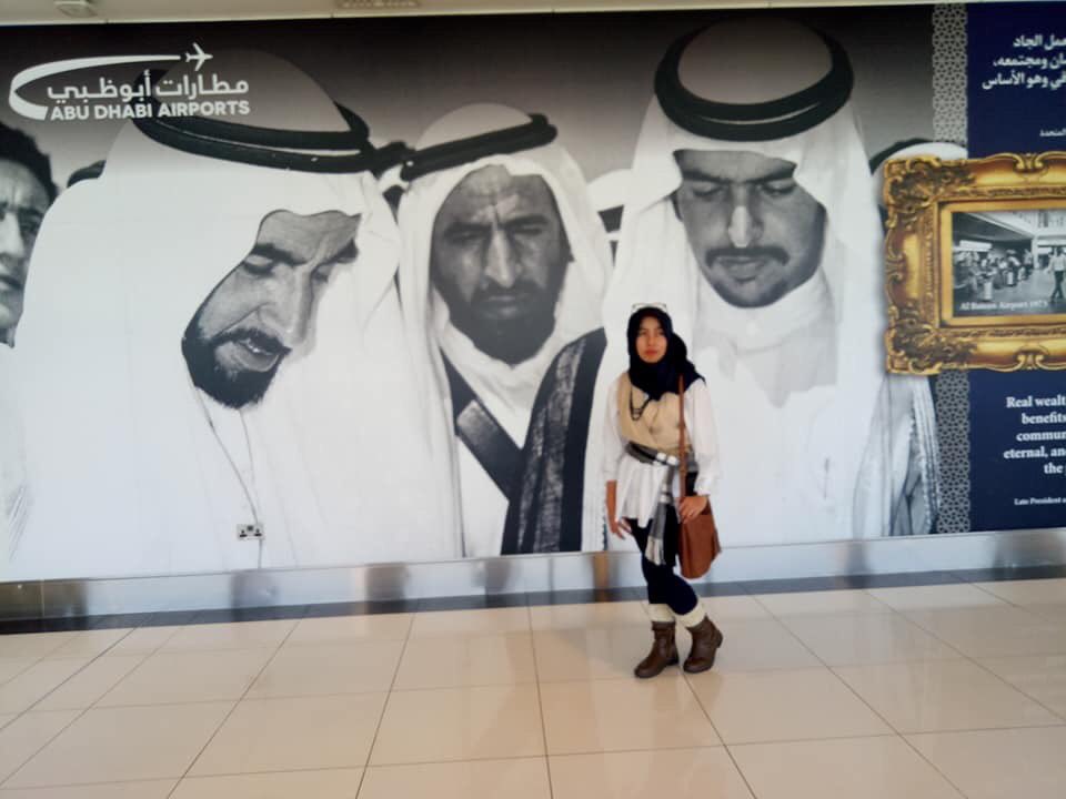 AnaSurjanto's tweet photo. A memorable 2017 - When in Abu Dhabi, UAE ♥
As the year comes to an end, there is always time for the things that makes you feel grateful.
Let's looking ahead and moving forward to an endless amount of beautiful possibilities in 2018 😍🙏
#memorytoremember #UAE2017 #abroad2 https://t.co/JgX5UDVk0k