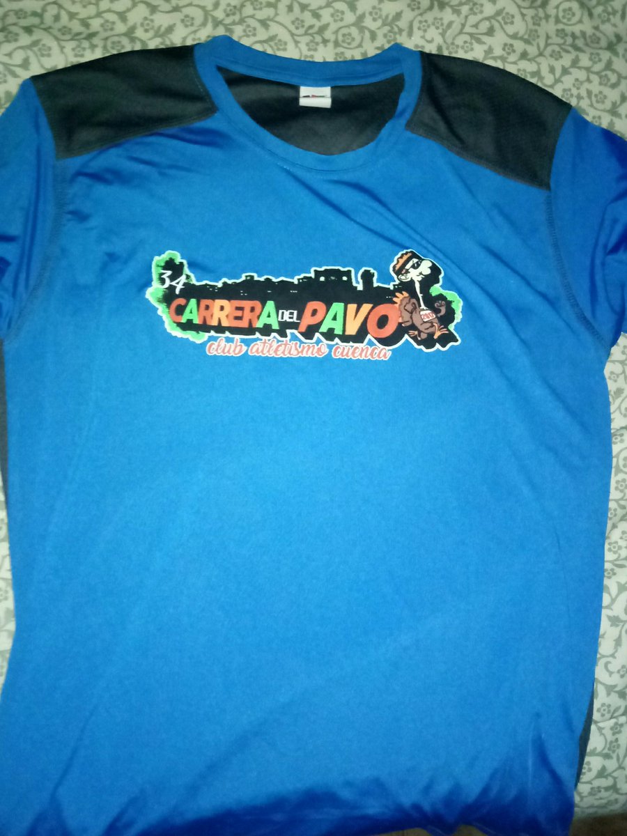 raulvdo's tweet photo. A despedir él año, haciendo deporte.
#CarreradelPavo #Cuenca https://t.co/JrXXHMHyi7