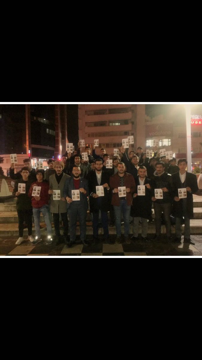 Efe_efevsn's tweet photo. Noel kutlamalari yilbasi hristiyan bayramlari kutlanmamasi eşliğinde biz üstümüze düşeni yaptık RABBIM Hıristiyanlar Ve Yahudilerin Bayramını Kutlayanlardan Eylemesin. #islamdaYilbasiHaram https://t.co/lYR5trrRVn