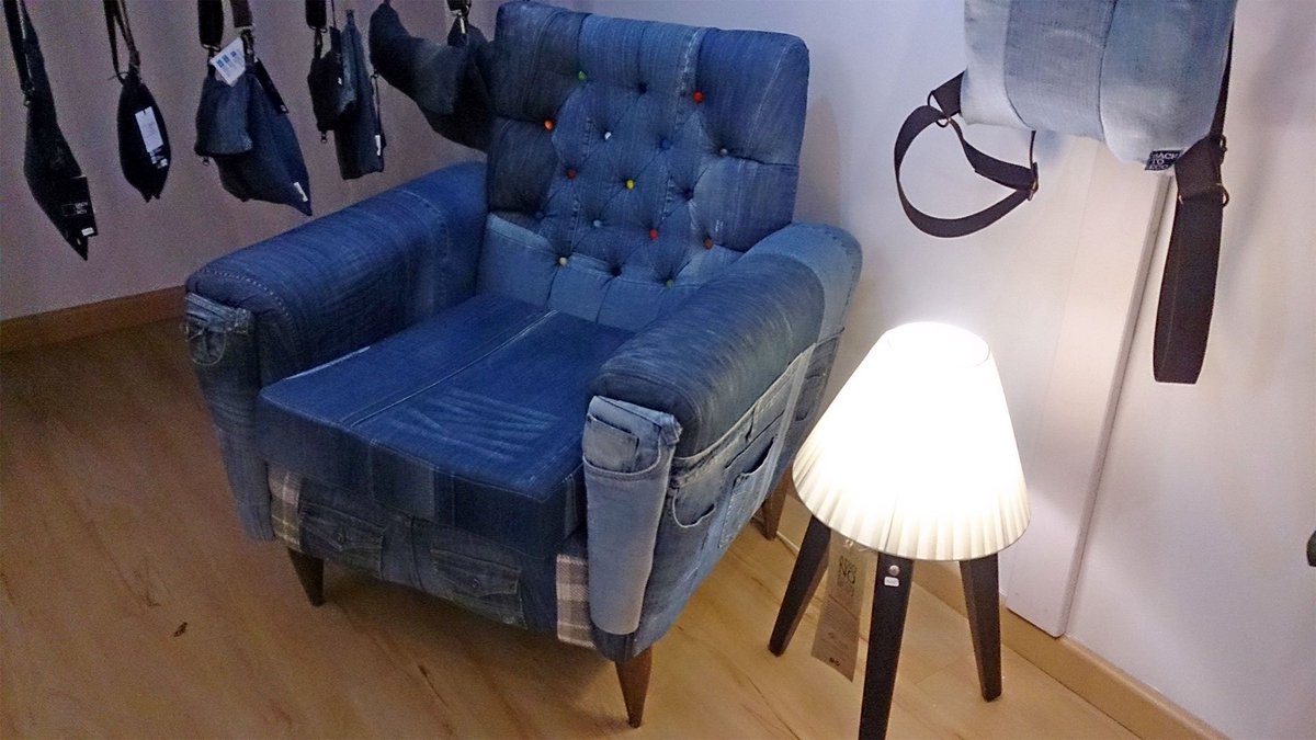 Selphinia's tweet photo. 😍 del espacio #BackToEco de @bymyeco 
Un placer conocer a las impulsoras y proyecto #EconomíaCircular. 
Nos espera un 2018 de sinergias 💪😊 https://t.co/IxN13CcZAk