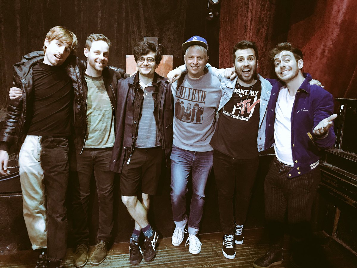 AaronAxelsen's tweet photo. Tonight was hella fun! 

It's ok to say hella, too, we're all from or live in Oakland 

@DizzyBalloon https://t.co/rpOj67Kyq9