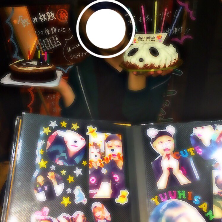 n_osuke_'s tweet photo. 2017年は就職して居酒屋の店長この歳でさしてもろて取り敢えず必死やった本間にバイトの子に恵まれて最後の最後まで助けられてみんなに感謝しかないよ昨日の忘年会で色んな人にサプライズされすぎて泣きそうやったけど我慢したぜ取り敢えずすっごい寂しいけど来年は大阪で新たに店長頑張ってきます！😤 https://t.co/IImYDuOiVh