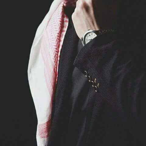 نطوي سنه مرت بهآ هموم وآفرآح
ونبدآ السنه هذي عسآهآ سعيده

جعل الهموم اللي من العآم تنزآح
ونلقآ السعآده في سنتنآ الجديده

#كل عام وأنتم بخير

#جنون_العشق_للدعم 
#قروب_صنعاء_اليمن