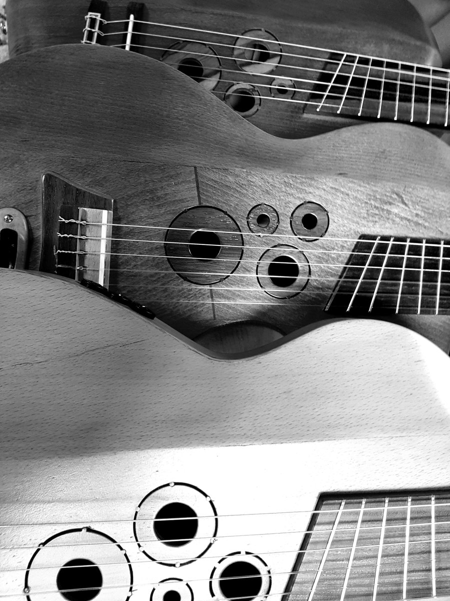 lenti_anto's tweet photo. #guitar.#lutherie.#madinter.Made by Antonio Lentini (copyright design) With @madinter products. https://t.co/pCopr3RjN6
