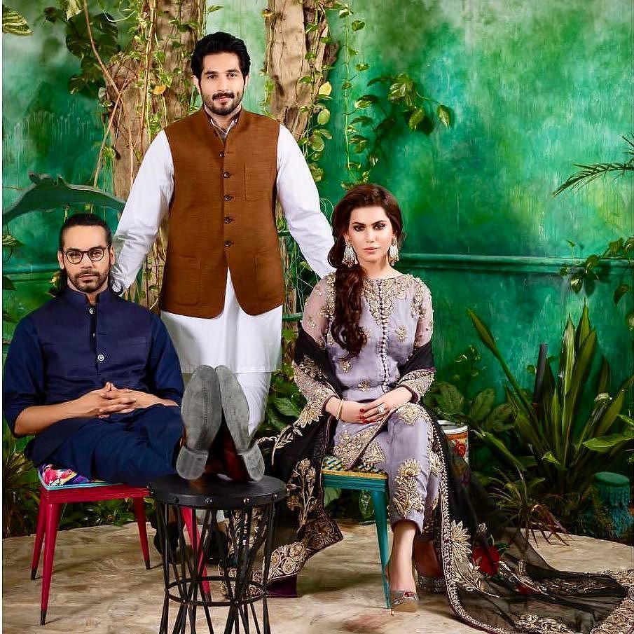 Gohar Rasheed, Bilal Ashraf &amp; Ghana Ali at a photoshoot. Wardrobe by <a href="/souchaj/">souchaj</a>

Book your tickets at: 
ift.tt/2zQtJCp

#Rangreza #Rangrezathefilm #RangrezaMoments #takellpr #BilalAshraf #VisionArtFilms #MHFilms #MalkaniFilms #B4UMotionPictures #… ift.tt/2luvaBp