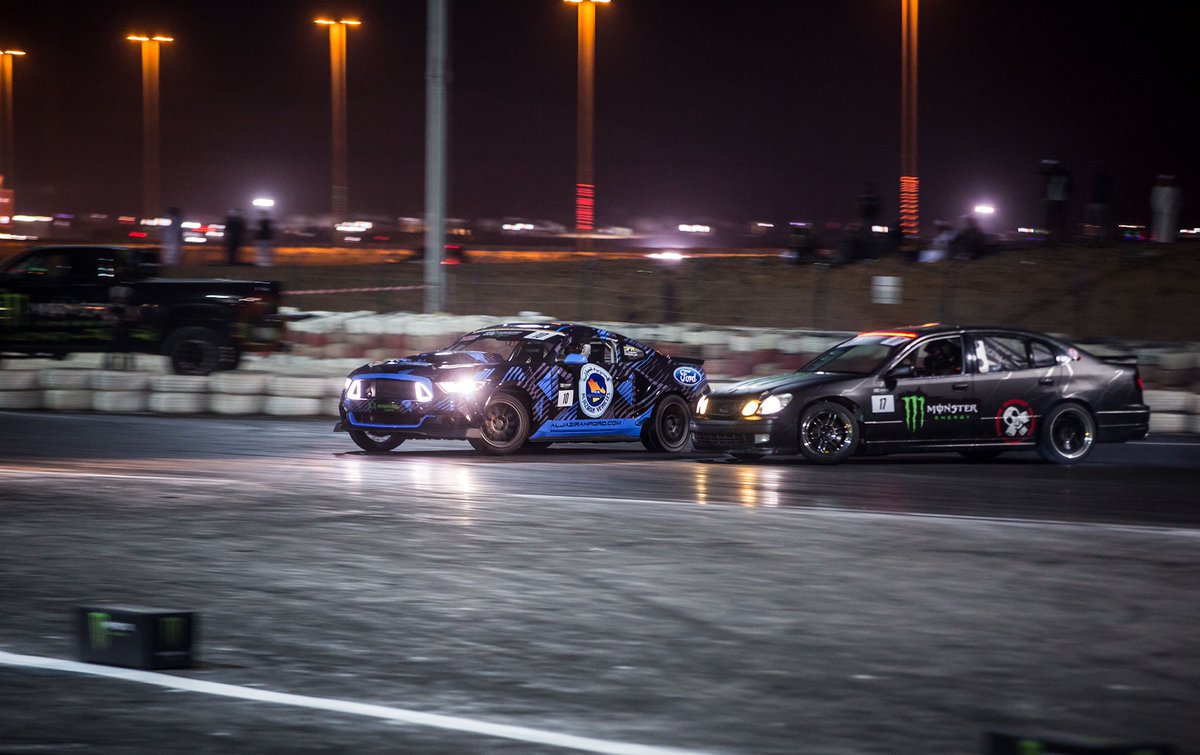 q_abdulhadi's tweet image. الحمد الله كانت تجربة جميلة للسيارات الجديدة في بطولة الامارات للدريفت في ليوا.. قدرت اتاهل اول وزميلي معاذ الثاني لكن للاسف ما حالفنا الحظ في المنافسات ولكن قدرنا نتاقلم على السيارات