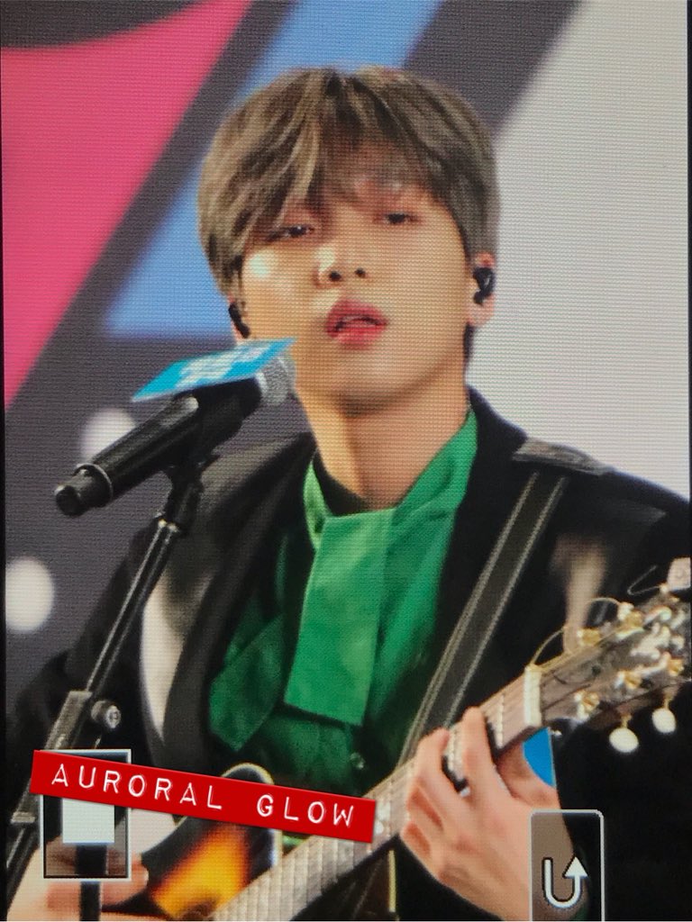 AURORAL_GLOW's tweet photo. 171231 Plazahollywood x Jeong Se-Woon Countdown party 2018 프리뷰 

#鄭世雲 #정세운 #JeongSeWoon #PRODUCE101 https://t.co/4kVkYBANzq