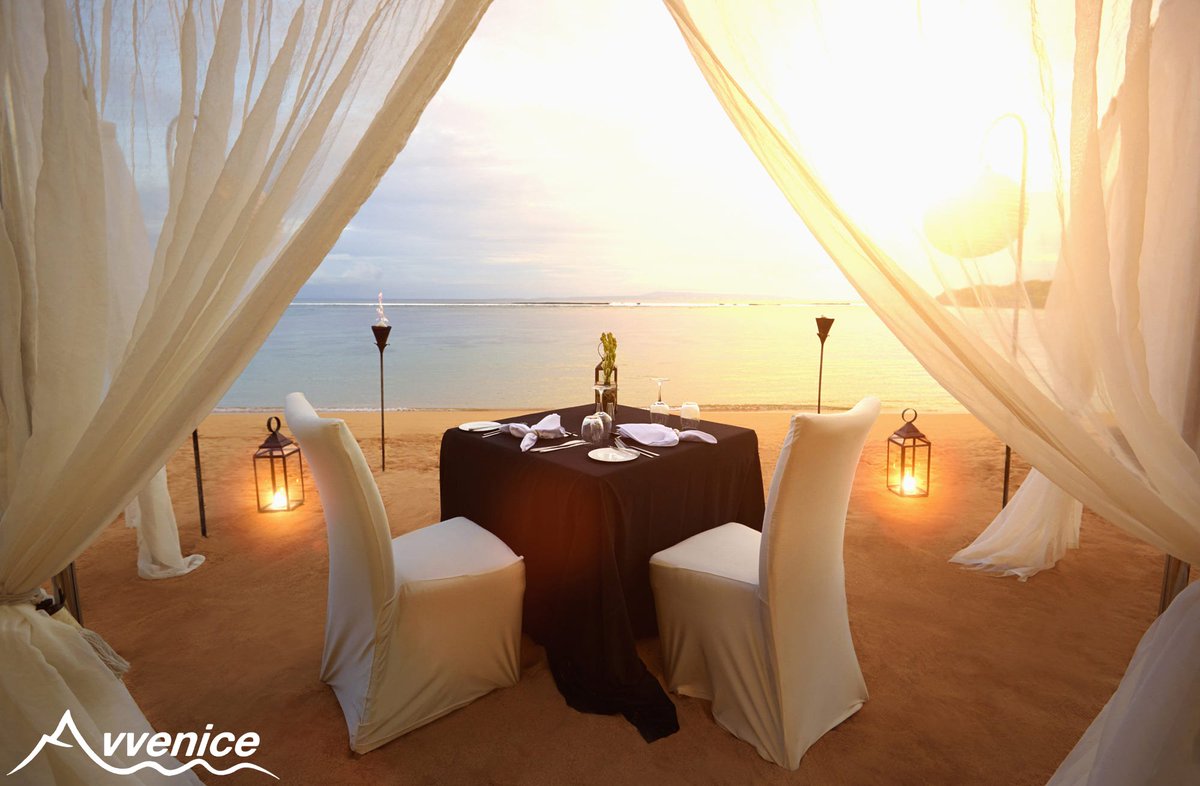 avvenice1's tweet photo. Happy New Year - Avvenice Worldwide Team #avvenice #venice #worldwide #export #international #businessneversleep #topquality #avveniceselection #quality #partnership #partnerships #luna #food #beverages #wines #isabella #cosmetics #wellness #fashion #luxury #dubai #voce #abudhabi https://t.co/MghPjByV9J