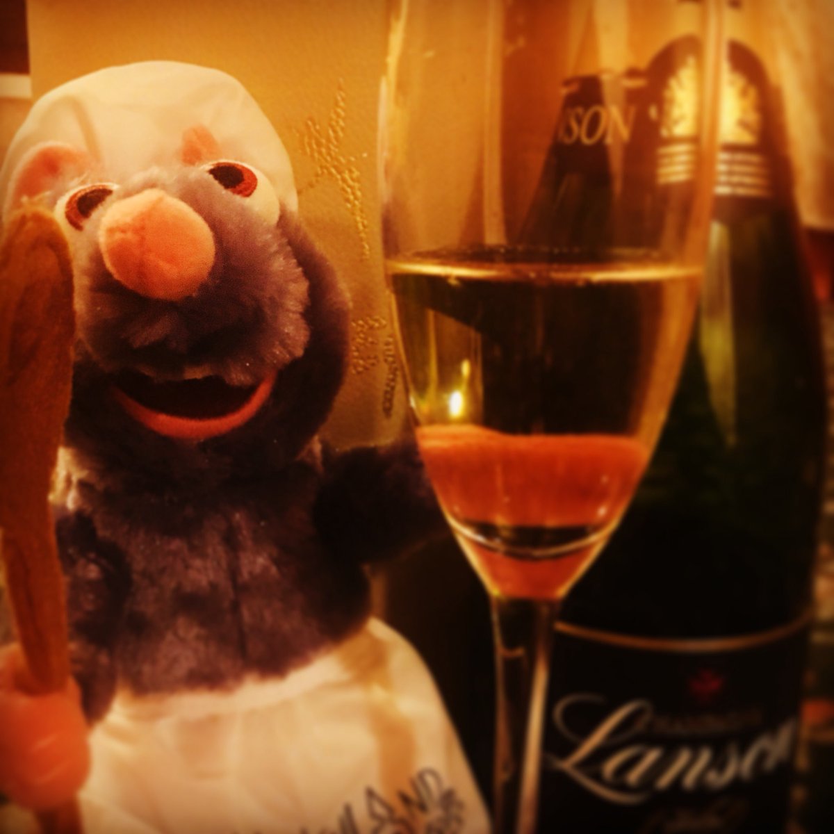 Getting ready for #DisneyNewYearParty <a href="/DisneylandParis/">Disneyland Paris</a>