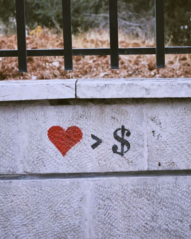TheLoveJam's tweet photo. Love is all that matters! #morelove #goals #nye #letlovetakethestage #❤️ https://t.co/Mf9INyLzrh