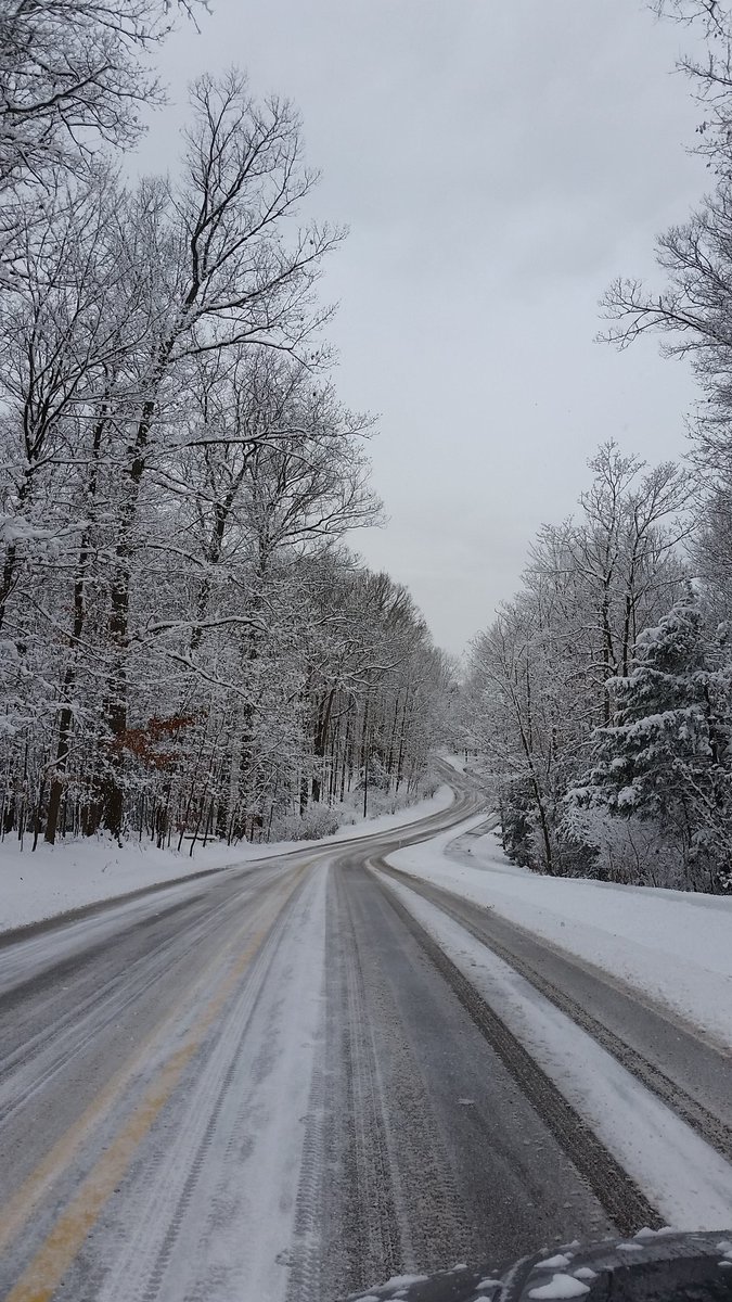 discoverCLE's tweet image. The @clevemetroparks are ridiculously beautiful today! Enjoy the last day of the year with a hike or ride thru! #HappyNewYear