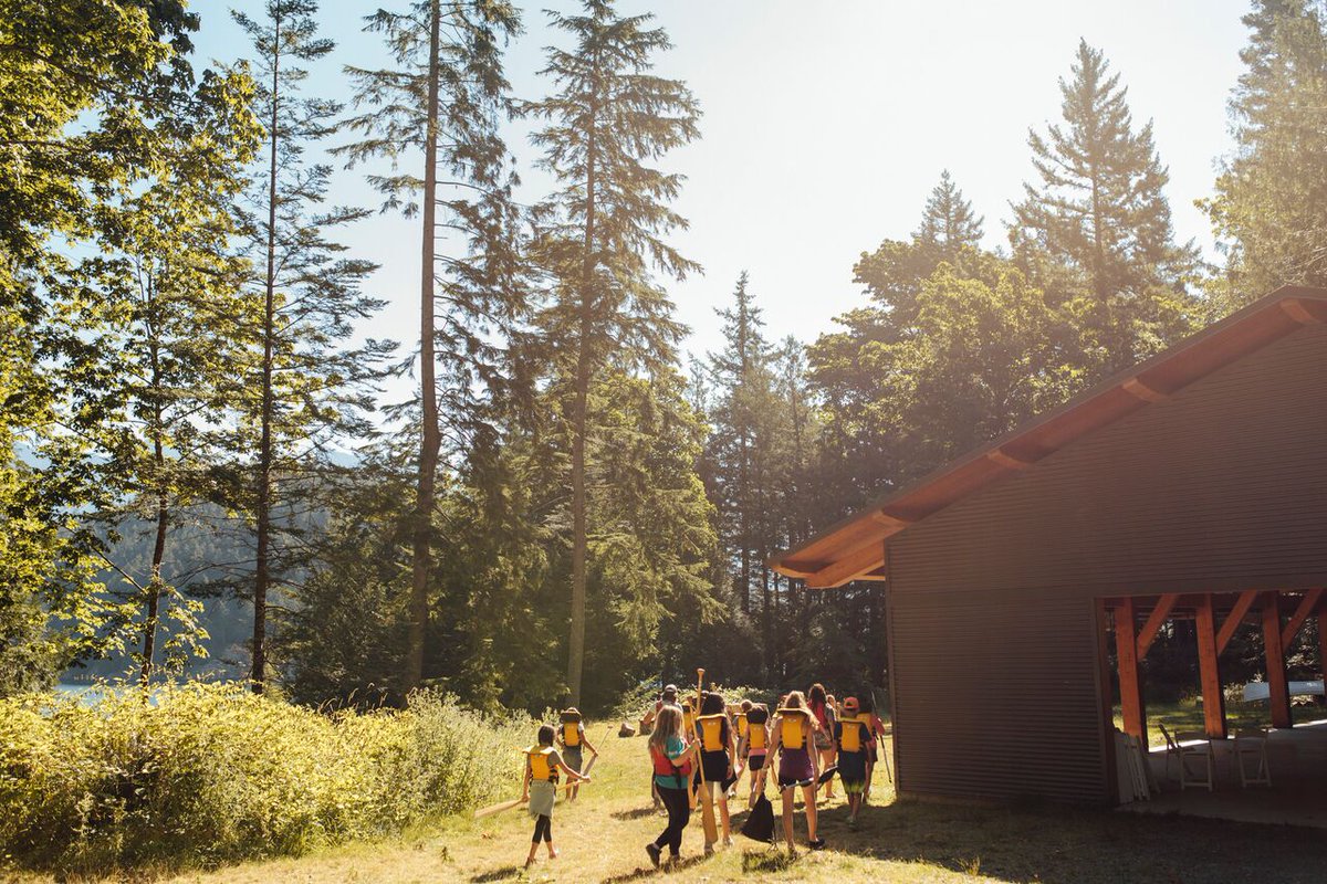 CampFircom's tweet photo. As 2017 comes to a close let's look back at #fircom2017 ! 
•••
For more info on #fircom2018 check out the link in our bio!
•••
#campfircom #gambierisland #westcoast #summercamp https://t.co/f9JpvnHvY4