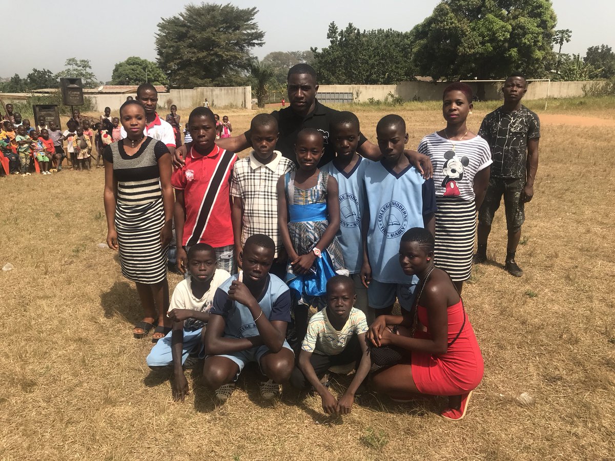 _LDNXCI's tweet photo. Un grand Merci à tous ceux qui sont venus à #CIV57HALLPARTY, qui ont faire un don à notre projet ou même qui ont partagé et retweeté notre contenu. Vous nous avez permis de sponsoriser l'éducation de 11 enfants et donner des cadeaux à 56 dans le village de tieny-Siably, Facobly https://t.co/ReWnTSuZ7X