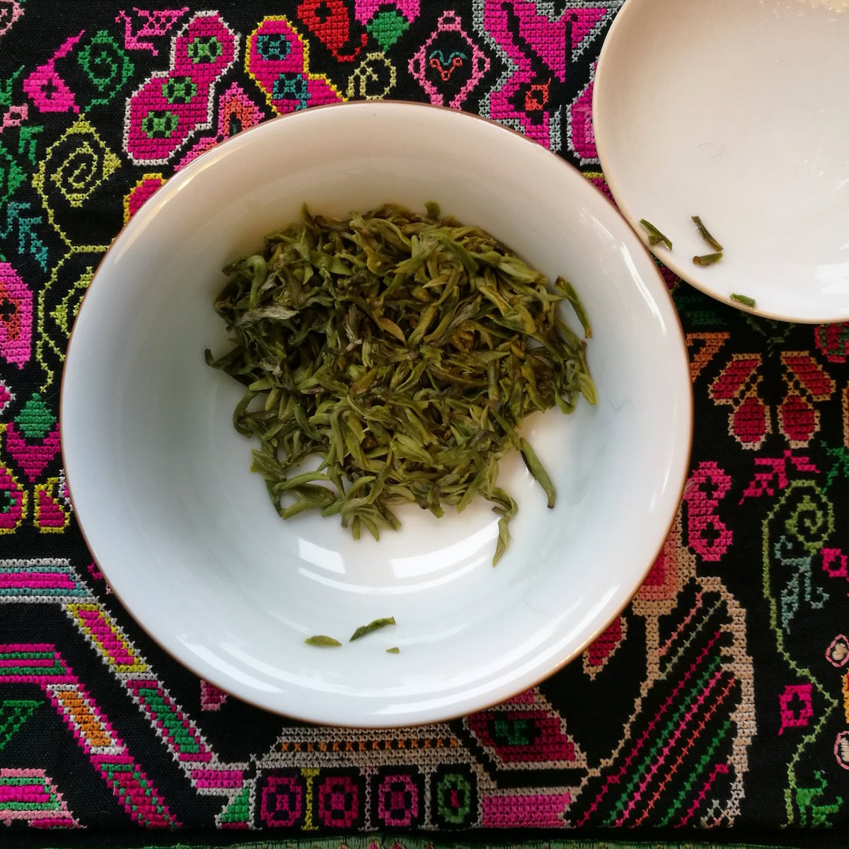 FreshTeaStories's tweet photo. #2017 brought us this exceptional #Mengding #Sweet #Dew . Looking forward to the #2018 #teas . #FreshTeaStories #becomeyourtea https://t.co/ljST21O6GA