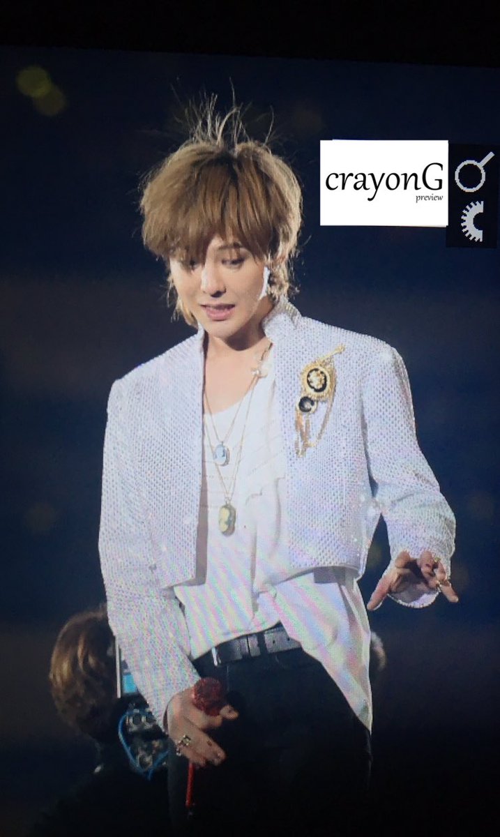 crayonG_cn's tweet photo. #GDRAGON  BIGBANG 2017 CONCERT LAST DANCE IN SEOUL #권지용  콘서트 수고하셨습니다#crayonG https://t.co/EV72USpwPf