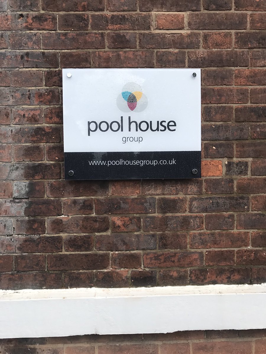 PoolHouseGroup's tweet image. As 2017 draws to a close, we wish you all a Happy New Year. As you enter 2018 why not consider a #NewYearsResolution to fully understand your pension options #NewYearsEve #2018 #Pensions