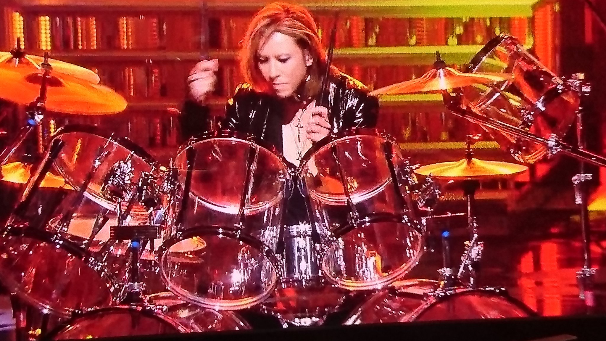 ট ইট র ゆき 紅白お疲れ様でした Yoshiki本当にドラム叩いた ドラム座った瞬間に涙が出た 本当にお疲れ様でした そして ありがとう Xjapan 紅白 Yoshikiドラム T Co Ogcdj36qbj ট ইট র