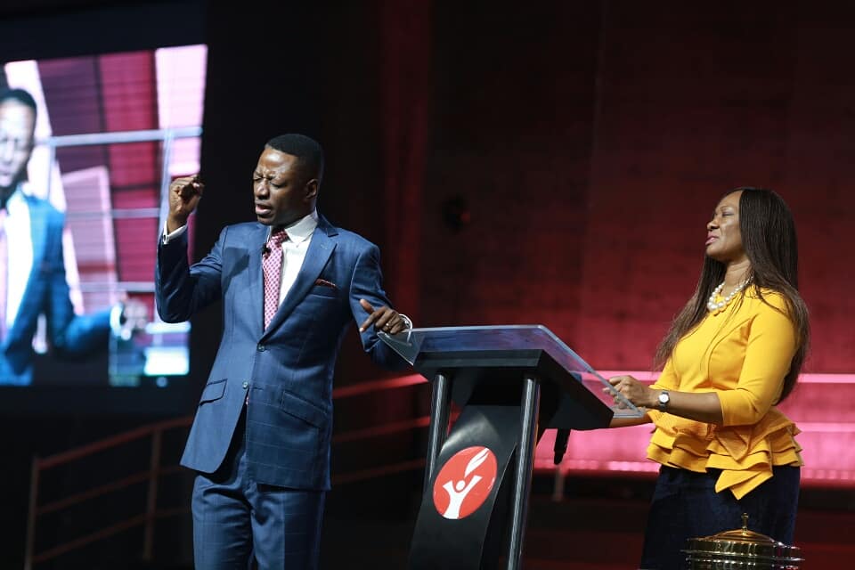 DaystarNG's tweet photo. Today we activate the covenant of distinction. A new chapter of divine destiny opens for us. The blood covenant establishes the difference, God will make you different and unique.
#Communion #Thankgiving #CovenantOfDistinction #DaystarNG https://t.co/Sr0Gk7c3l4