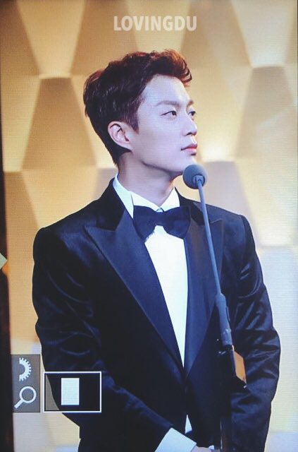 LOVING_DU's tweet photo. 171231 KBS 연기대상 시상 #두준 #dujun

수트 두준오빠ㅠㅠㅠㅠㅠㅠㅠㅠㅠㅠㅠ https://t.co/iX2dfIlKKd