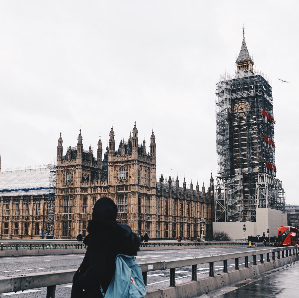 punk3298's tweet photo. เป็นนาฬิกาให้เราชื่นใจหน่อยนึงไม่ไ้ด้หรอ #hijrahlifeinuk https://t.co/LyOz7XYvqe
