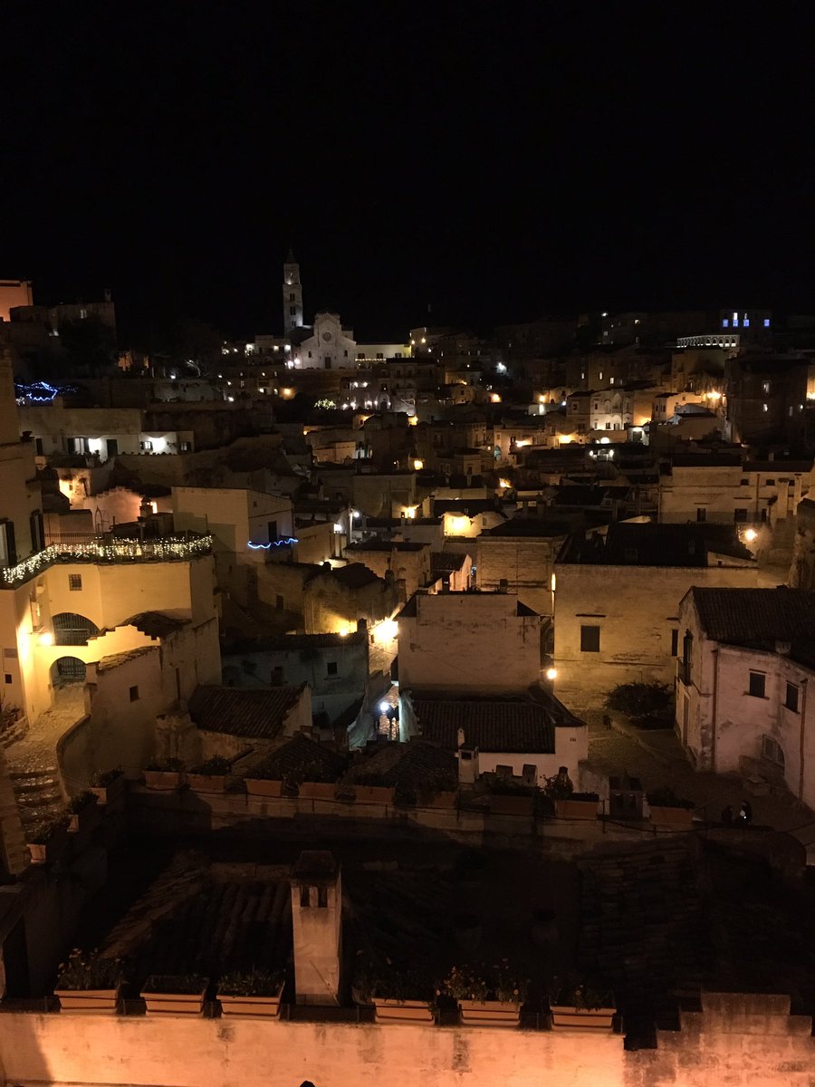 Pinktrotters's tweet photo. Alla scoperta della Capitale della Cultura Europea #Matera 😍🇮🇹 Davvero un gioiello di città! #Matera2019 #Basilicata https://t.co/90aJkF3iHR