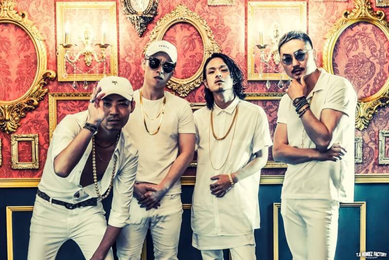 THECLASS_RnB's tweet photo. 2017年もTHE CLASSを沢山
サポートしていただき、本当に
ありがとうございました!!

この度、メンバーが制作に携わり
本年リリースされた楽曲のプレイ
リスト「 #TokyoRnB 2017」を
Apple Musicにて公開🎶
知らなかった #ザクラワークス も
あるかも?! 是非お聴きください✨

https://t.co/rIsv6b4VXt https://t.co/A5U0VUFvUz