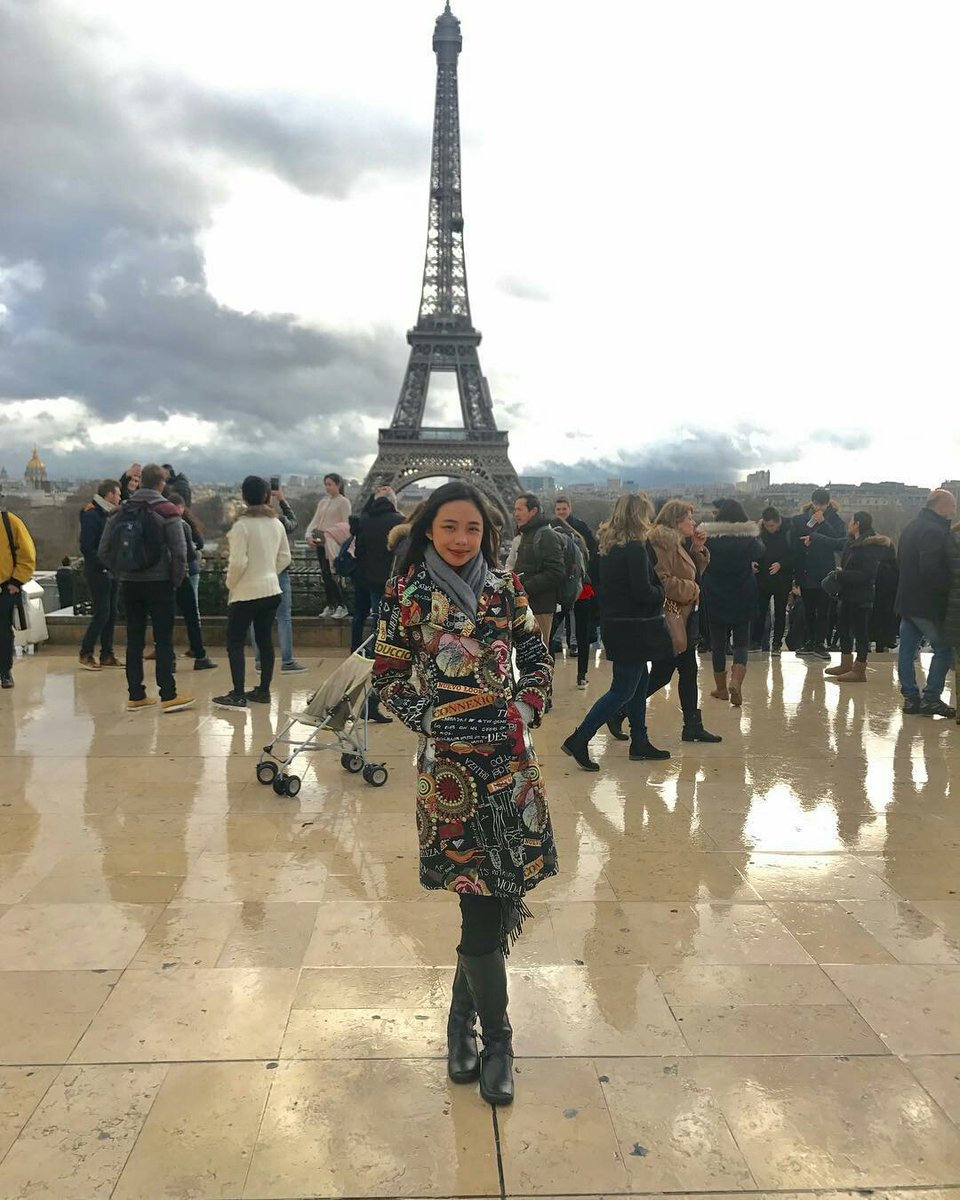 luckymayward07's tweet photo. New update from Maymay IG. MayWard at Eiffel Tower, Paris, France♡

Happy New Year mga Baliwwww!!!! @maymayentrata07 , @Barber_Edward_ and MayWard Flyers ♡♡

Bye for now. I'll be back soon:)

#MAYWARDWelcomes2018 https://t.co/XVcTADF2ID